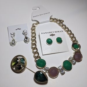 Dana Buchman Set